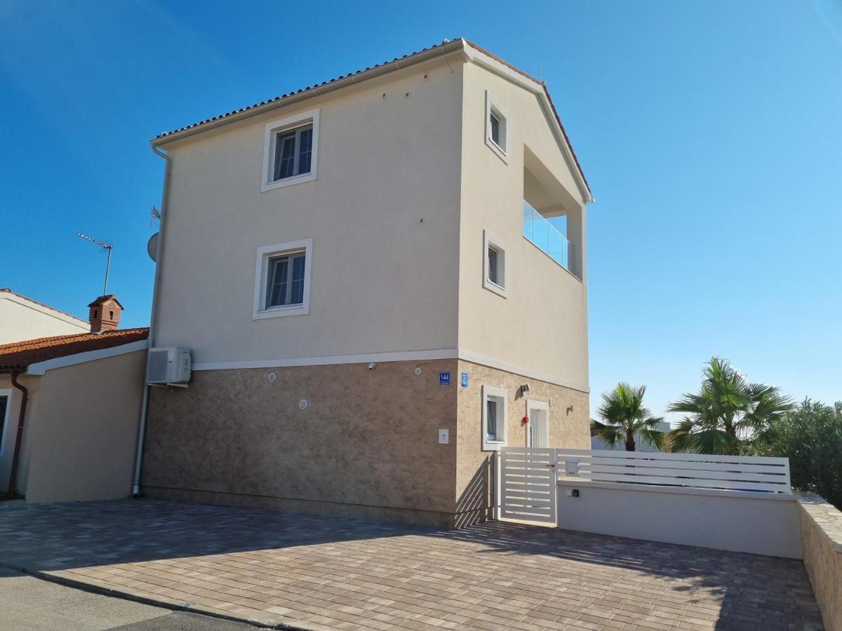 Villa Sunset Медулин Екстериор снимка